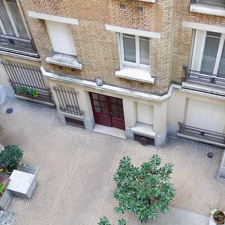 Cosy Studio Near Montmartre Pigalle Apartamento París